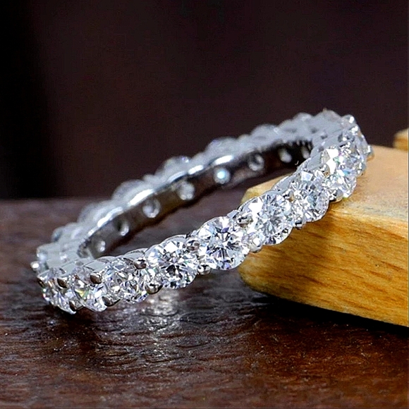 2CT Round Cut Diamond Lab Grown Full Eternity 18K White Gold 3mm Wedding Band